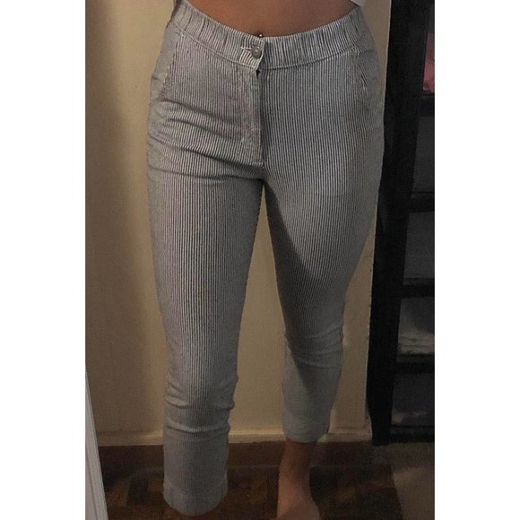 Hollister Striped Cropped Fitted Pants - Picture 6 of 11